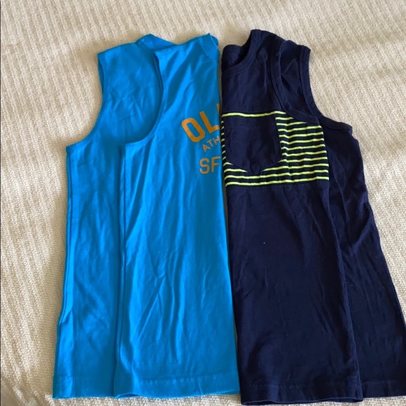 Bundle of 2 boys tank tops - Picture 2 of 2